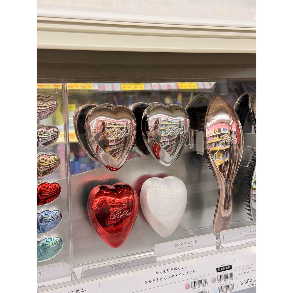 ‼️ร้านนี้ถูกสุด‼️ReFa HEART BRUSH แปรงหวีผมรูปหัวใจดีไซน์สวยหรูสุดฮิตจากญี่ปุ่น เน้นเรื่องการถนอมเส้นผมให้เงางามด้วย