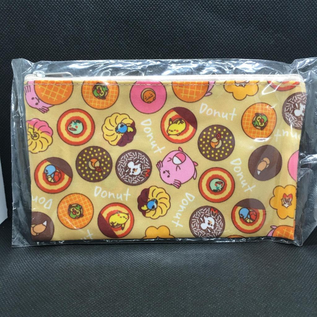 [ของแท้ Mister Donut Japan] กระเป๋าซิปแบน Pokémon x Mister Donut ลายโดนัทพกพา (ของใหม่ในซีลเดิม)