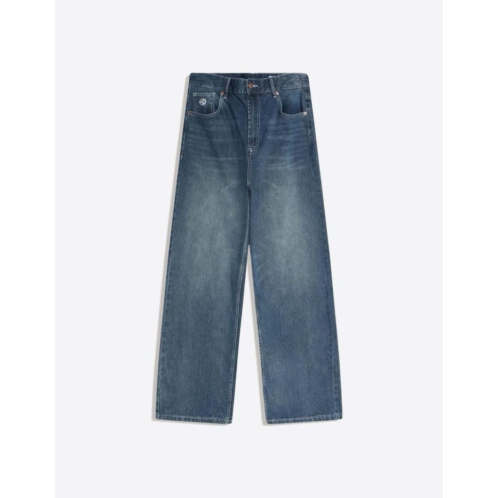 งานunisexใส่ได้ชายหญิง Bershka Super baggy embroidered jeans กางเกงทรงแบ็กกี้ ลุควินเทจ