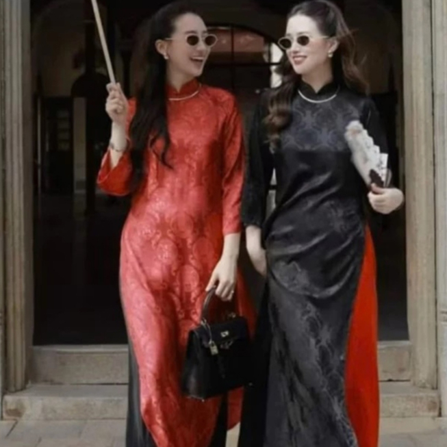 ซันนี่นวัตกรรม ao dai ผ้าโบรเคดโบราณสําเร็จรูป ao dai สําหรับปาร์ตี้วันหยุด และการถ่ายภาพที่หรูหรา