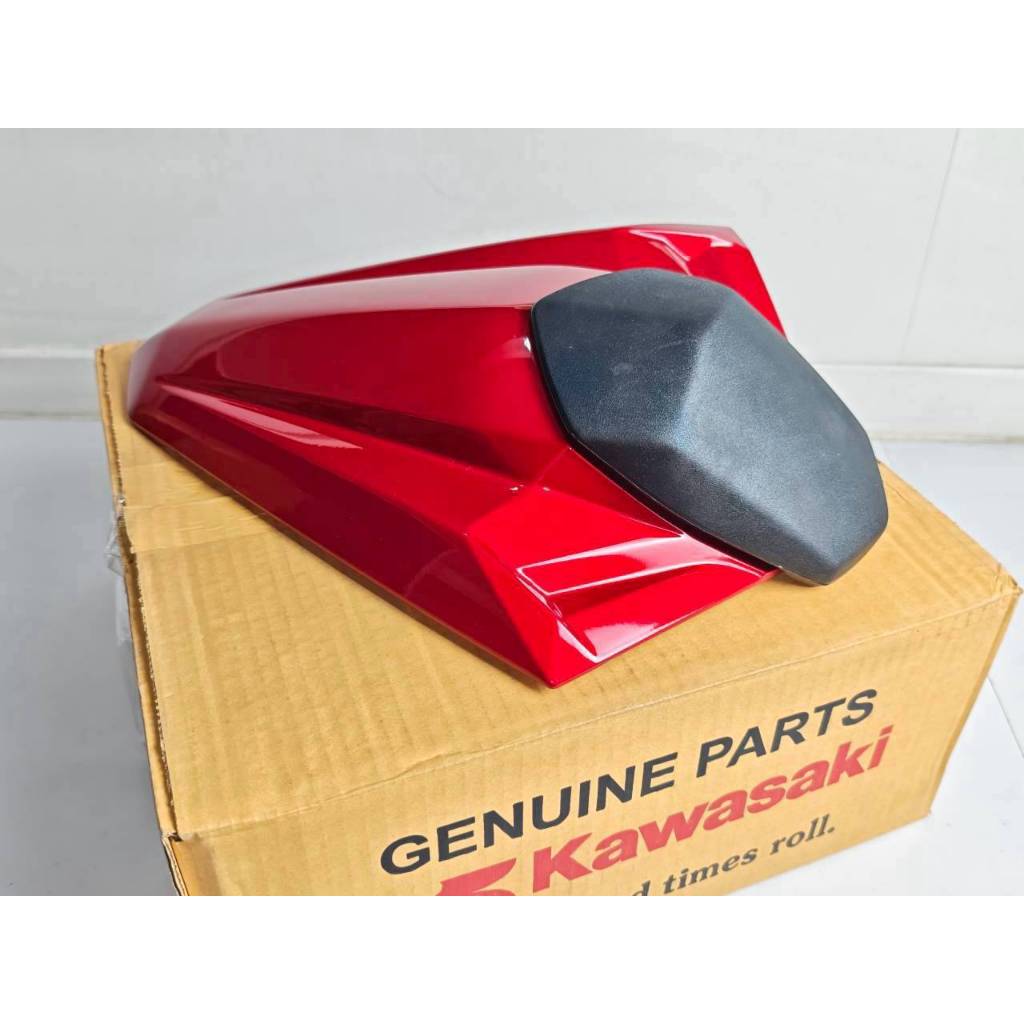 ฝาครอบท้ายเบาะ-สีแดง(ชุด) Ninja250/Z250