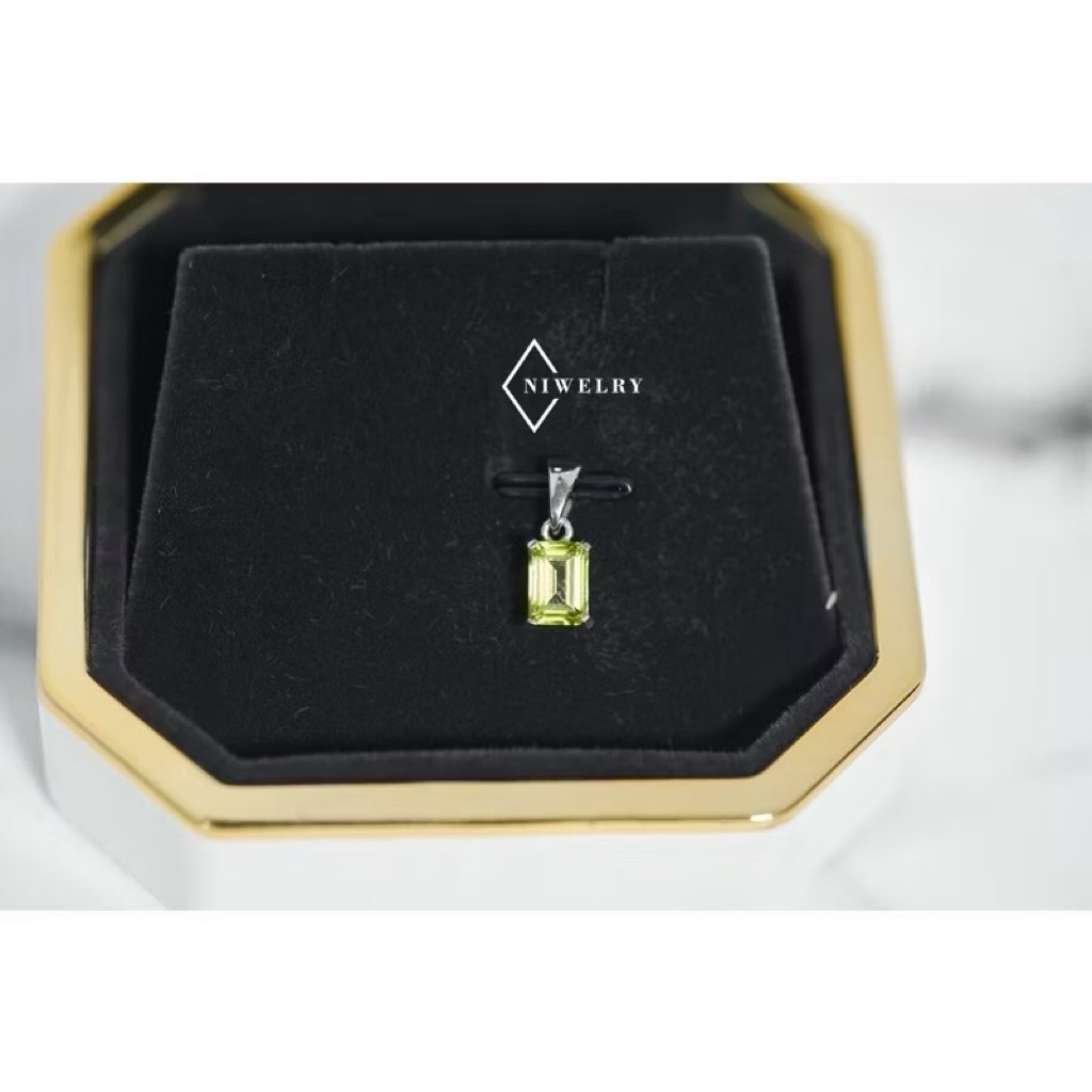 พร้อมส่ง!! จี้พลอย Peridot แท้ รุ่น Perfection Octagon พลอยเพอริดอทแท้ ตัวเรือนเงินแท้ พร้อมใบรับประกัน