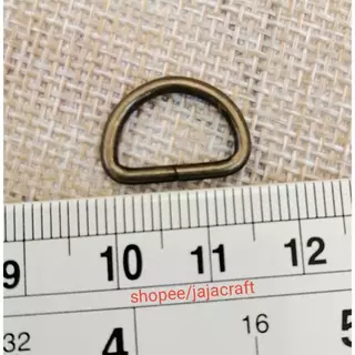 ตะขอคอหมาเกี่ยวหรือก้ามปู แพ็ค 10 ชิ้น สูง 3.2 cm. กว้าง 1.5 cm. ช่องสอดวัดด้านในกว้าง 1.2 cm.