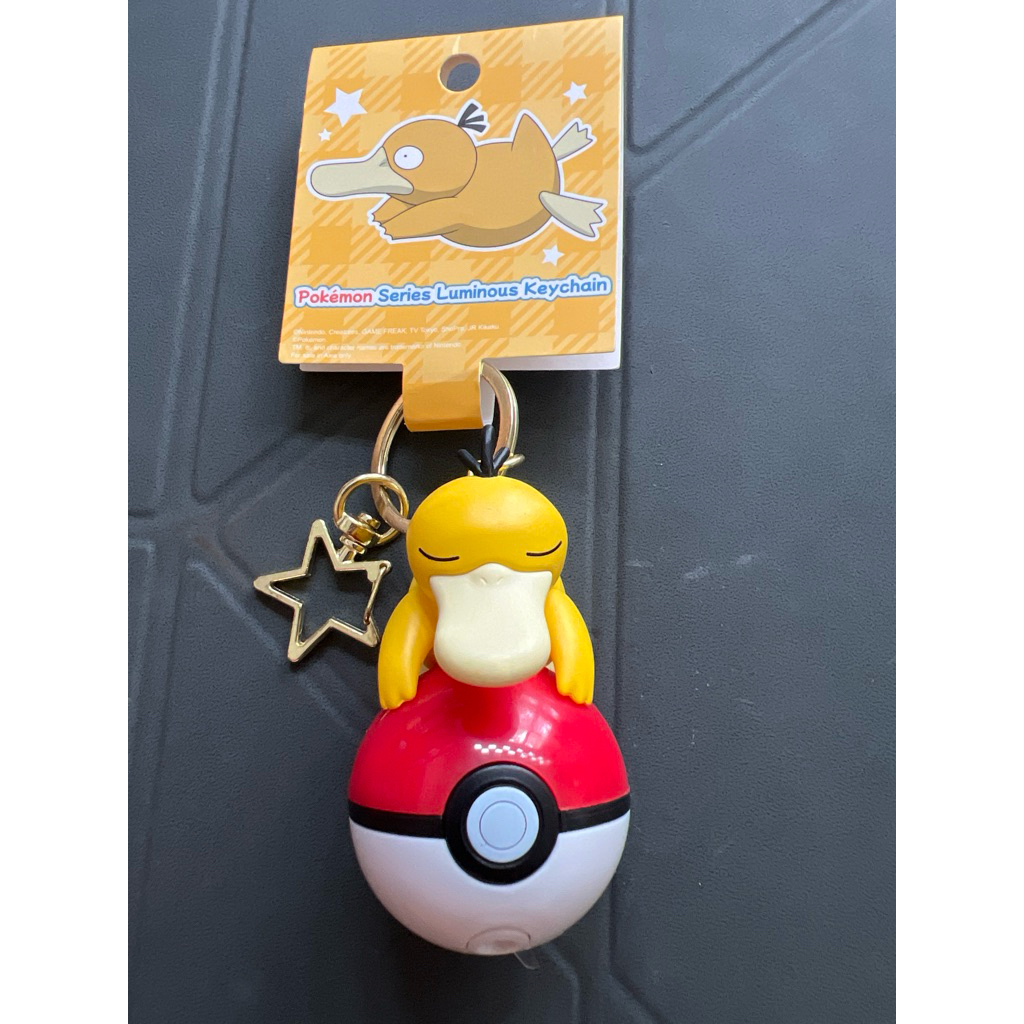 พวงกุญแจโปเกมอน Keychain เป็ด ไซดั๊ก Nintendo pokemon Psyduck มีไฟ