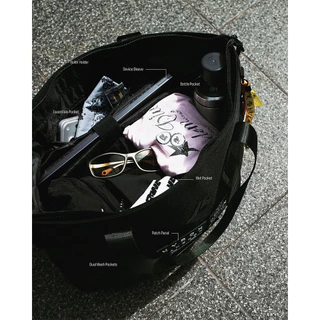 RANDOM CARRY ALL — UTILITY TOTE