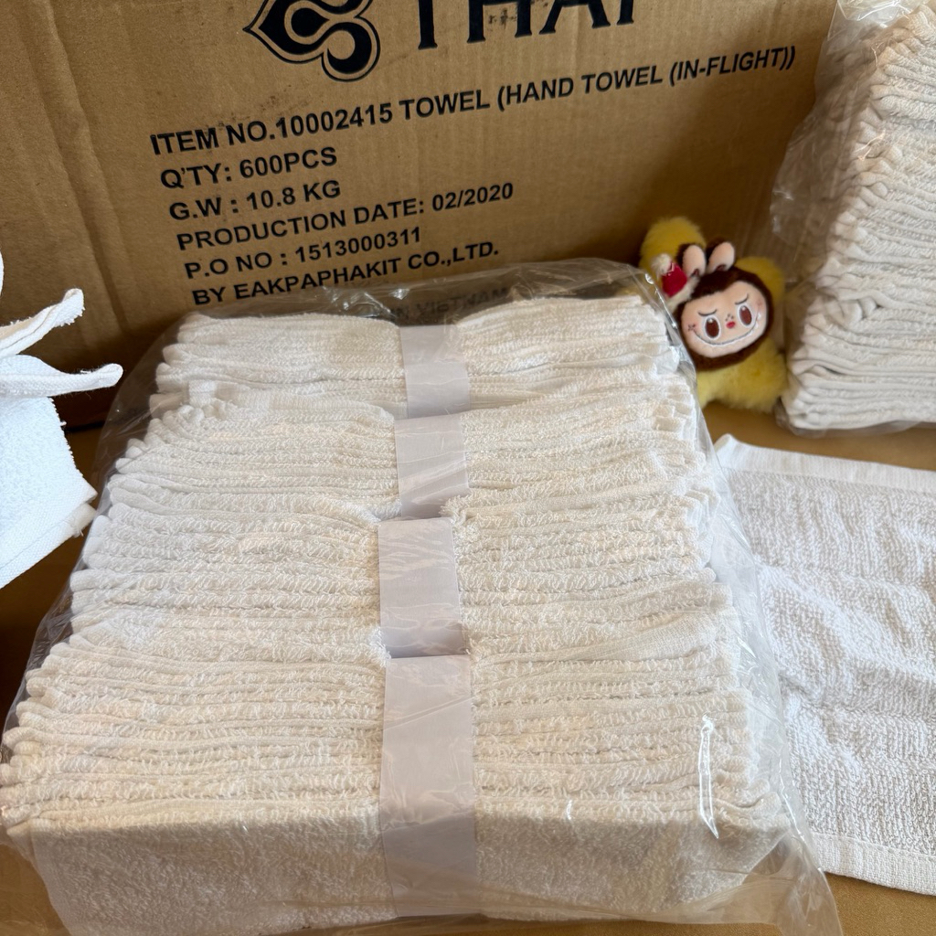 ผ้าเช็ดมือ การบินไทย ของใหม่ ขนาด 21x21cm แกะกล่องใหม่