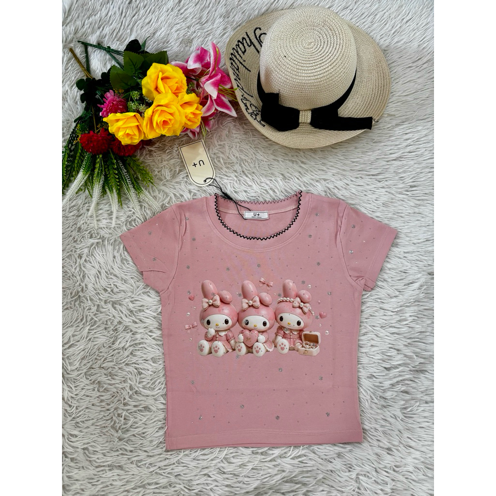 เสื้อแฟชั่นอะไหล่น้องคิตตี๋ปักเพรชแน่นๆป้ายU+ ลายเข้าใหม่