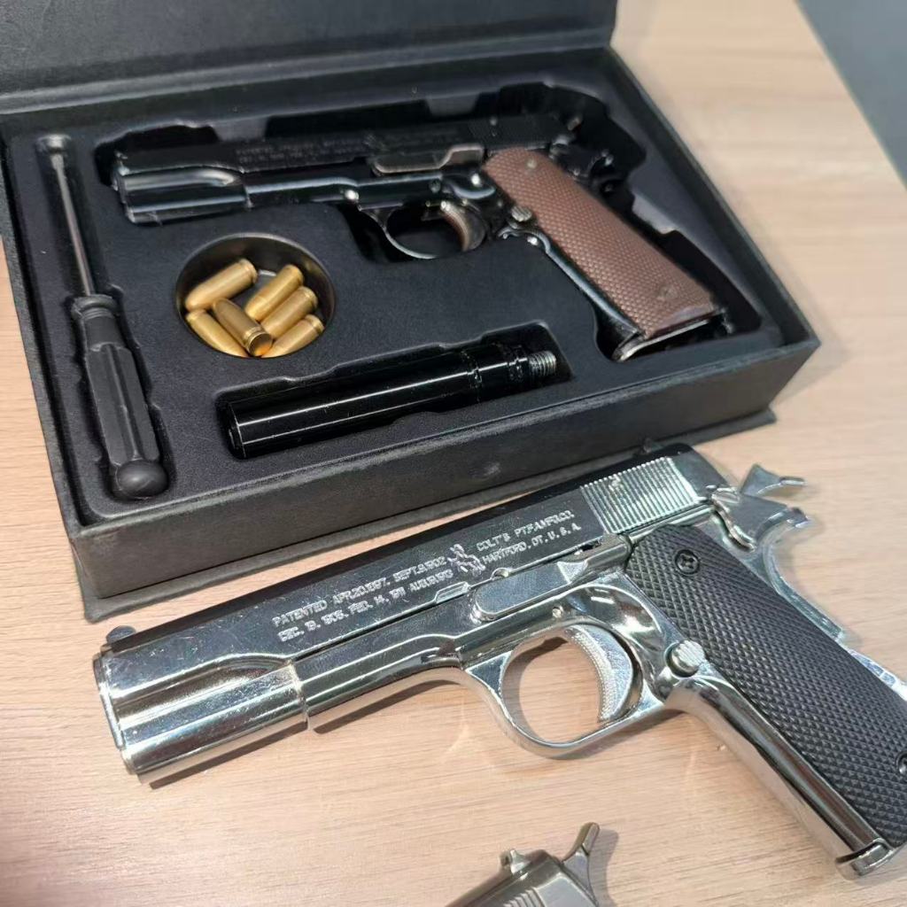 🎁G17 Desert Eagle COLT1911 M‑1911 1:2.05 Scale Metal Alloy Collectible Model, Classic Desktop Orname