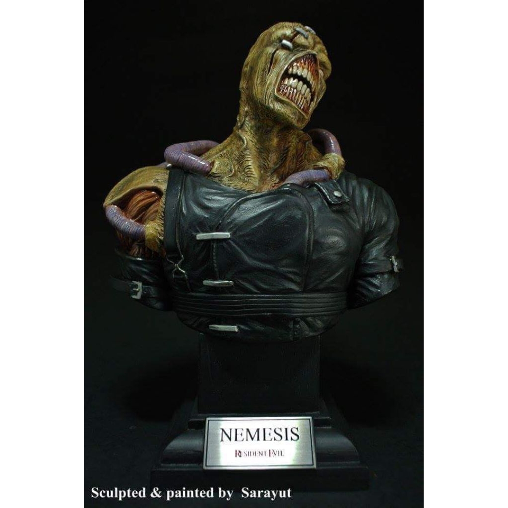 [ขายงานดิบยังไม่ทำสี] Resident Evil Nemesis Custom Bust 1/5 Scale resin model kit