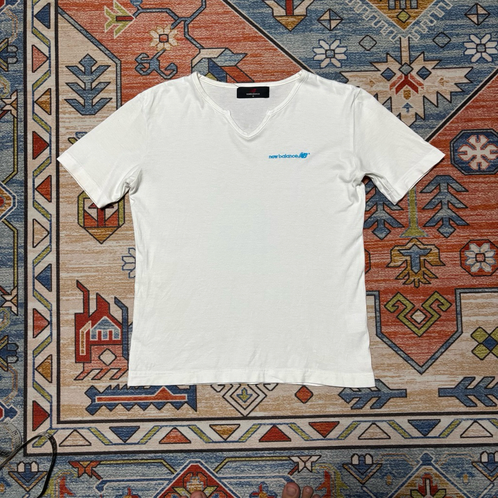 เสื้อยืด new balance (NB)