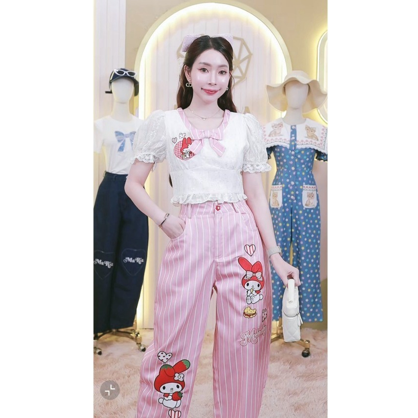 (มีถึง3XL) Melody Love Set เซ็ต 2 ชิ้นเสื้อผ้าชีฟองแต่งลูกไม้ + กางเกงขายาวทรงบาเรลทอยีนส์นิ่ม ปักทั้งชุดมีกระเป๋า