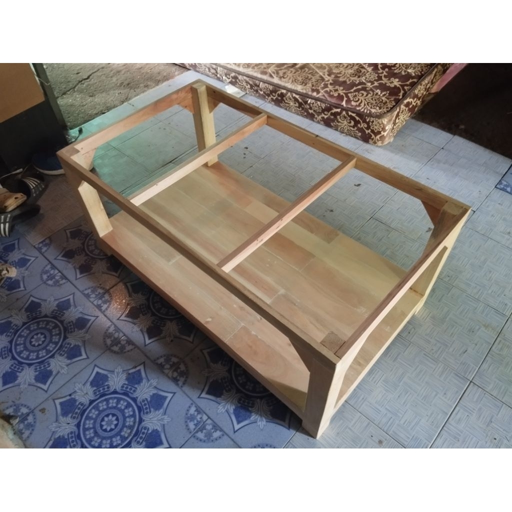 โต๊ะกลางโซฟา สำหรับวางหน้ากระจก ขนาด 60x106x46cm แข็งแรง มีพื้นวางของใต้โต๊ะได้