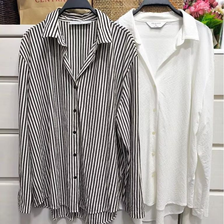 Primark เสื้อเชิ้ตแขนยาว ผ้านิ่ม สีขาว,สีครีมลายทางดำ ไซส์ XL