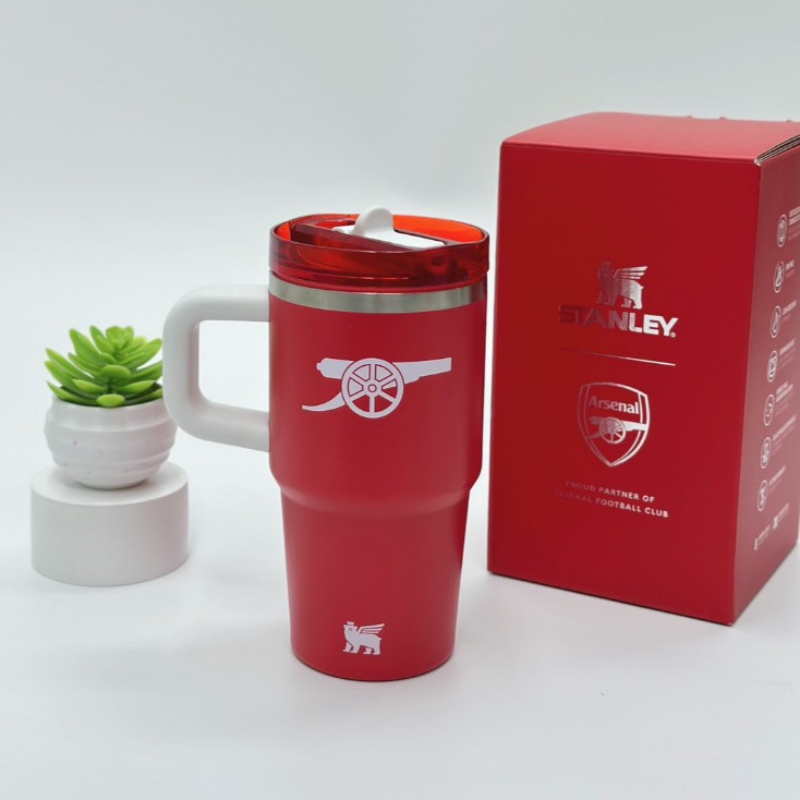 พร้อมส่ง Stanley Arsenal Flip Straw Tumbler 20 Oz (RED)