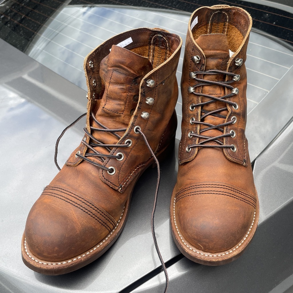 RedWing 8085 มีกล่องเดิม Iron Ranger Copper R&T ล็อต 09/2022 US8 · CM26 · D เกรด 9 พื้น Vibram 95% :