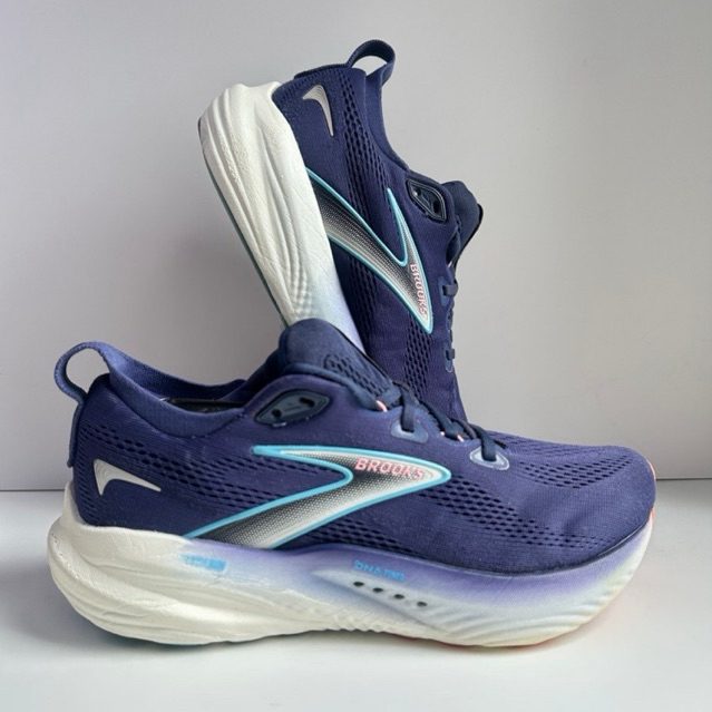รองเท้ามือสอง Brooks Glycerin 22  ไซส์ 40 ขนาด 25.5 CM