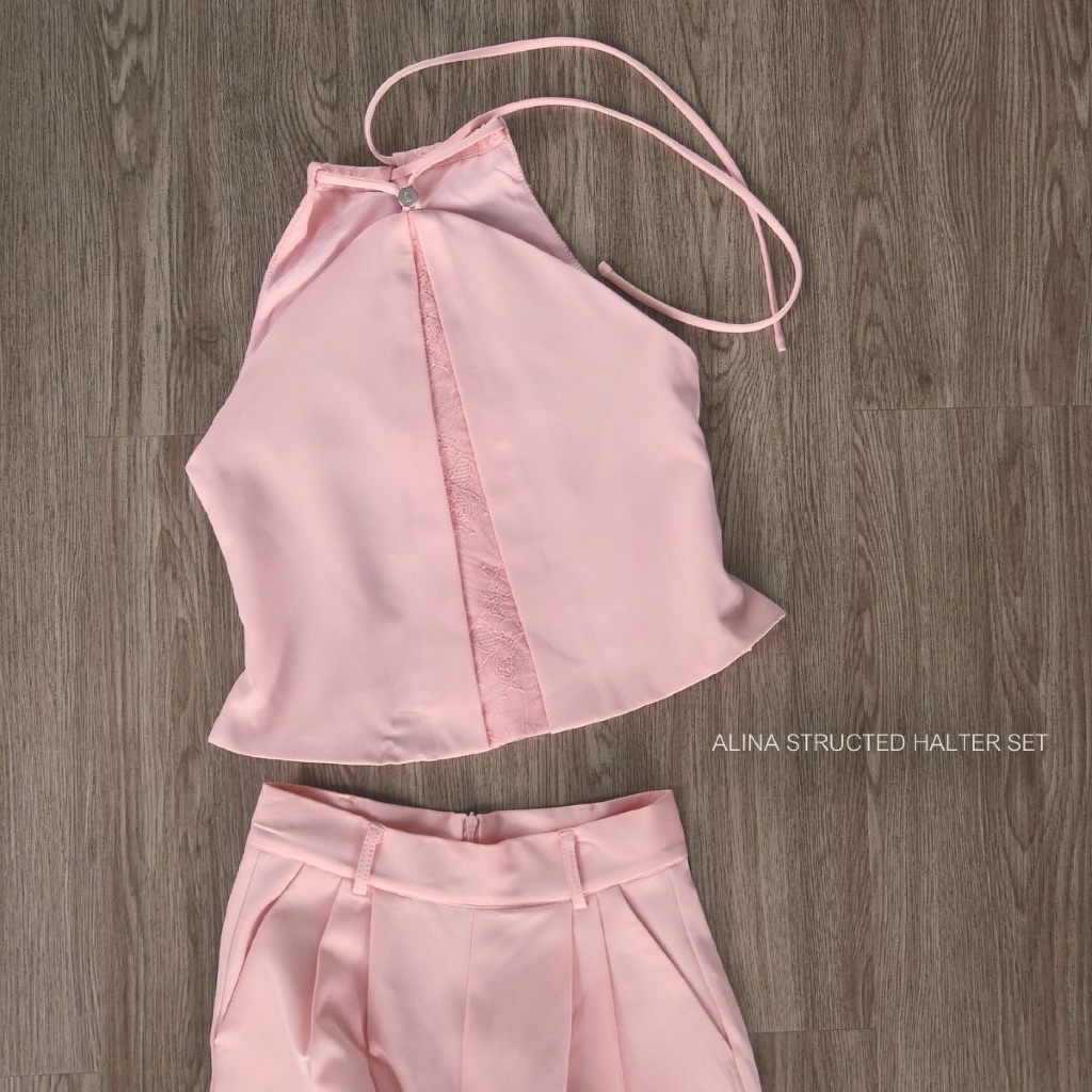 Swana.ss - Alina structed halter set [เอ-ลี-น่า] XS-XL  เสื้อ+กางเกงขายาว