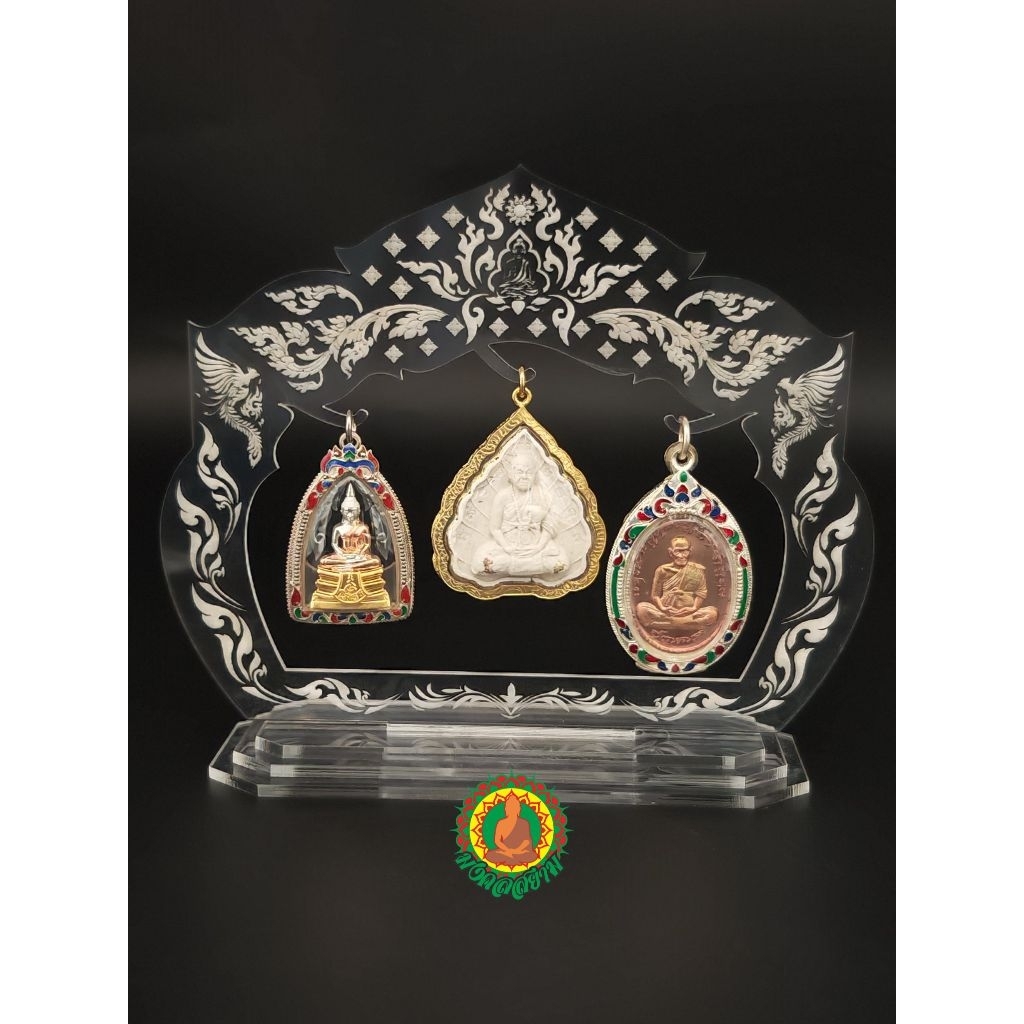 ซุ้มแขวนพระ 3องค์​ลายไทยวิจิตร งานสลักลายอะคริลิ​คใสล้วน