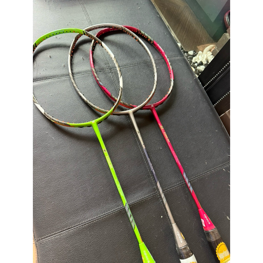 Apacs ไม้แบดมินตันรุ่น Z Ziggler แถมเอ็น กริป ซอง