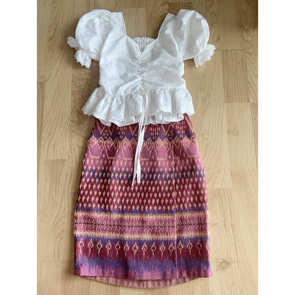 AI jung clothes ส่งต่อชุดไทยเด็ก size s(ไม่เกิน10kg.)