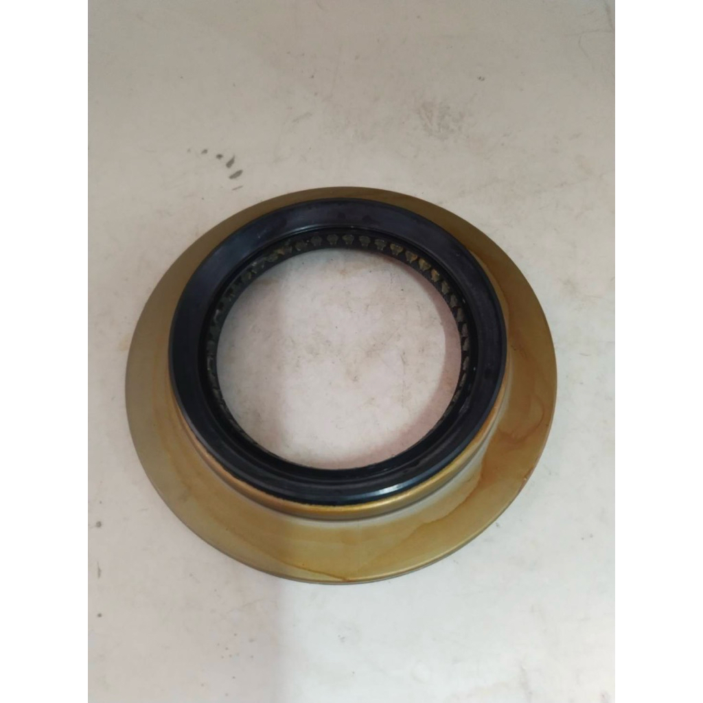 ชีลเดือยหมู ชิลเดือยหมู ชีลเฟืองท้าย เบอร์ 9828-80114. HINO รุ่น FL FM F18 HINO 700 ขนาด  80 136. 9/