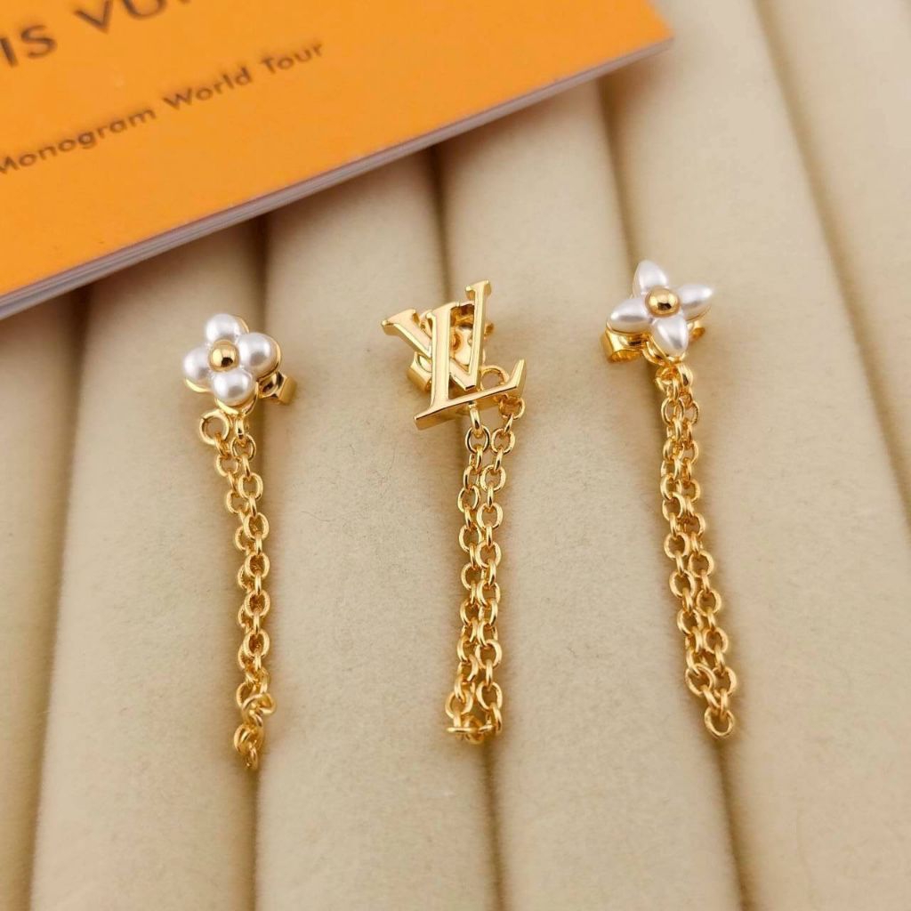 ต่างหูLV งานสวย งานคุณภาพVIP งานเทียบงานสวยเป๊ะ ส่งจากไทย🇹🇭