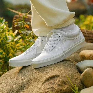 【จัดส่งที่รวดเร็ว】VSG ⭐️⭐️⭐️⭐️⭐️SHOES ชายและหญิง รองเท้าผ้าใบ ไซส์ ：36 - 45