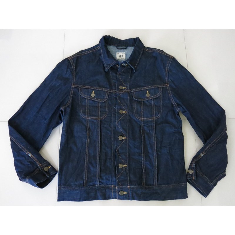 เสื้อแจ็คเก็ตยีนส์   Lee  MADE IN  TURKEY (ของแท้) ไหล่21อก 23ยาวทั้งตัว28.5แขนยาว28นิ้ว