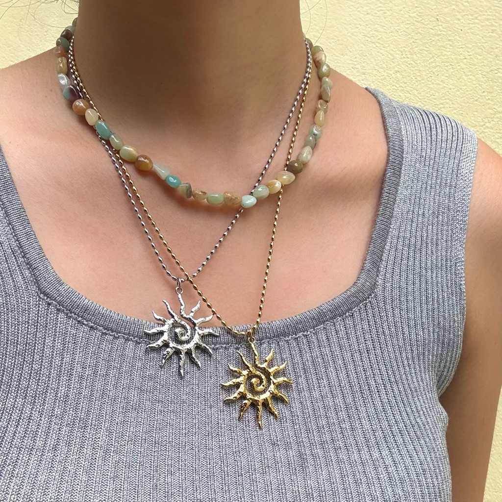 Piing me Necklace | สร้อยคอหินแท้ | สร้อยคอสแตนเลสพร้อมจี้พระอาทิตย์ 🌞✨