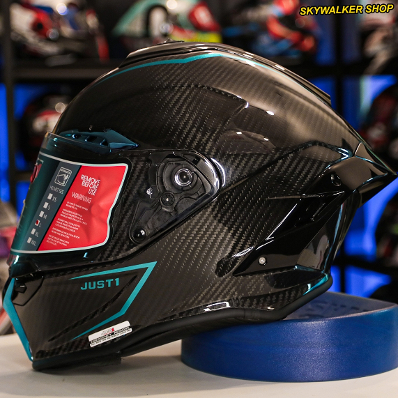 หมวกกันน็อคเรซซิ่งรุ่น โมเดลสุดฮิตจาก JUST1 J-GPR หมวกเพียวคาร์บอนทั้งใบ