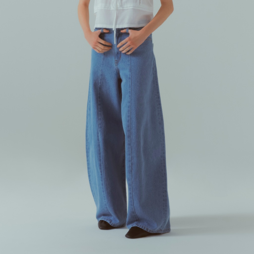 COWORKER - Wide-leg Barrel Jean กางเกงยีนส์ทรงโค้ง