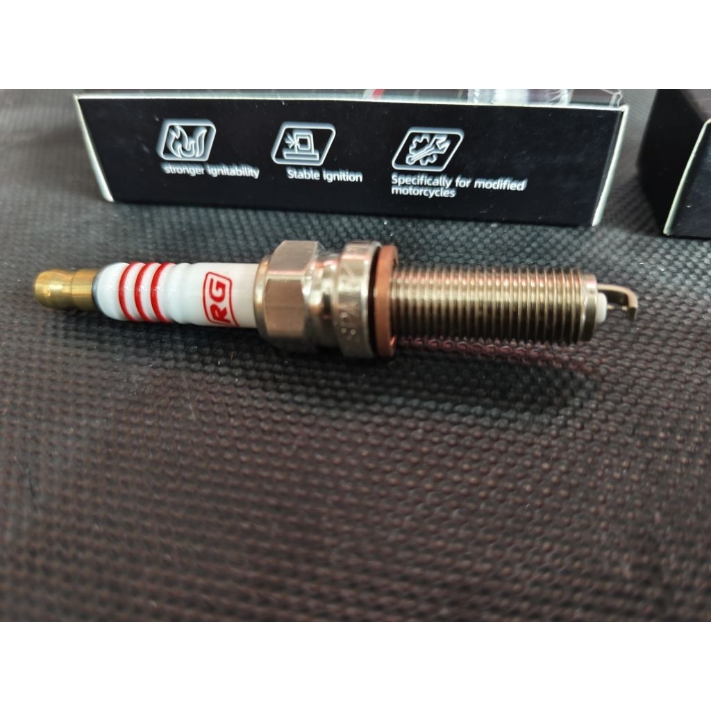 หัวเทียนเเต่งRG ไฟเเรง นิ่ง สเถียรเเบบเห็นได้ชัด จุดระเบิดเเบบDOUBLEสำหรับรถเเรงโดยเฉพาะ สินค้าคุณภาพดีเเข็งเเรง ทนทาน