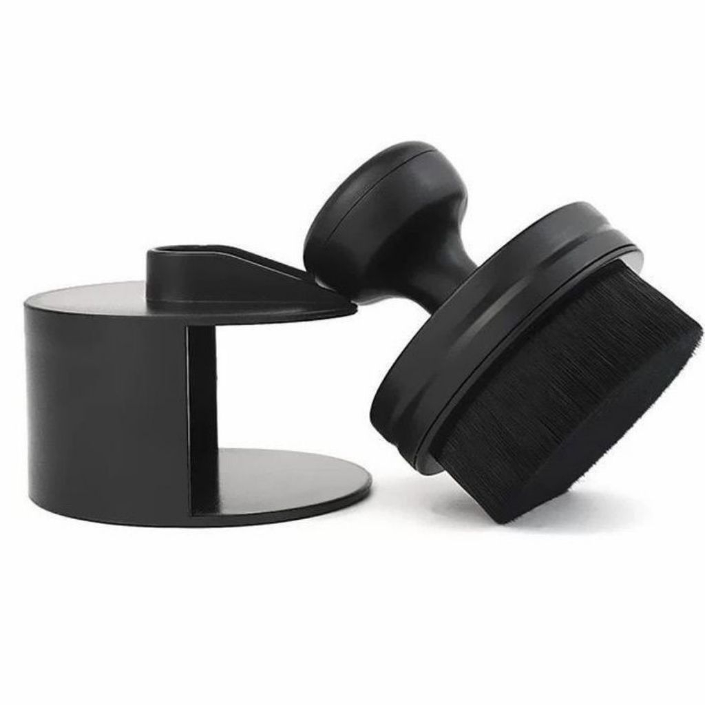 Tire dressing applicator