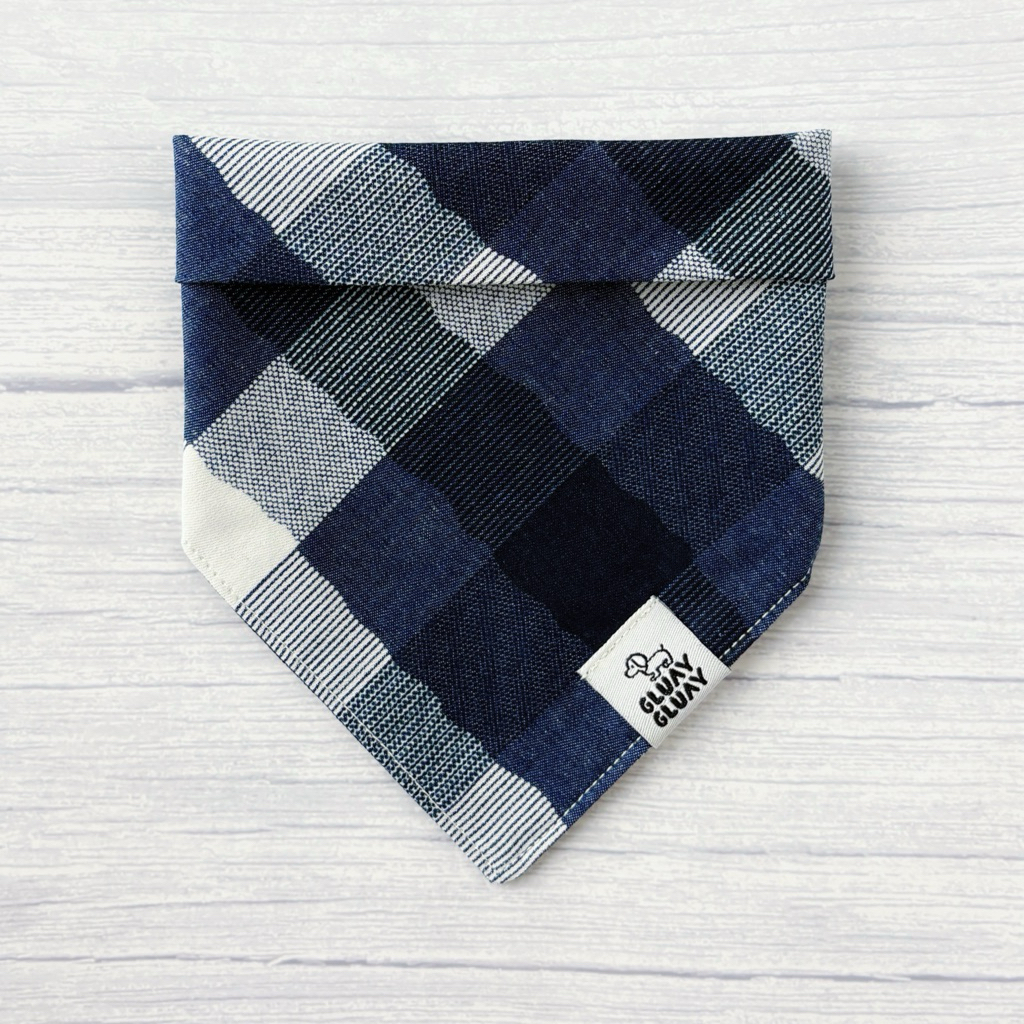GLUAY GLUAY - ผ้าพันคอหมาแมว ผ้าพันคอสัตว์เลี้ยง - Classic Navy Plaid