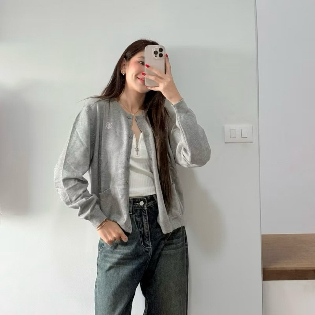 ส่งต่อ NICHARIS - เสื้อคาร์ดิแกน รุ่น NR Signature Cardigan