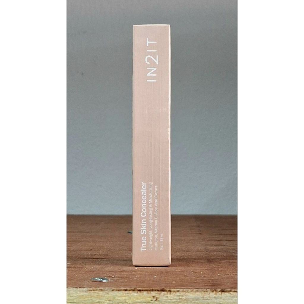 (SCT02 Light) in2it อินทูอิท ทรู สกิน คอนซีลเลอร์