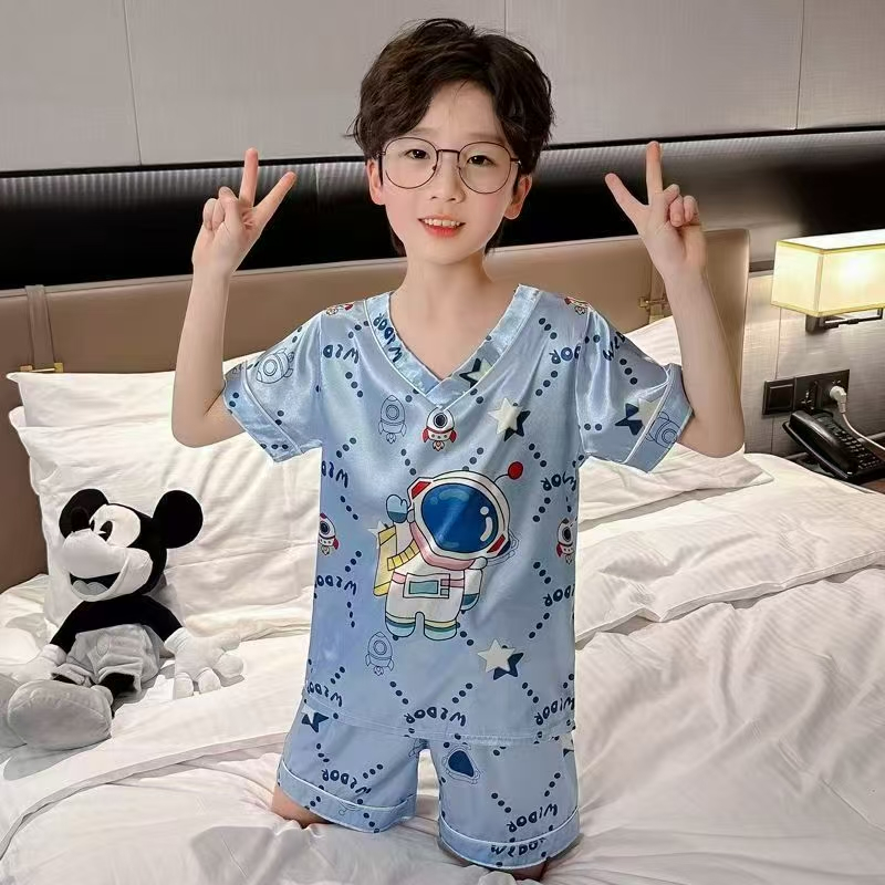 TT3333 SPS ชุดนอนคอวีแบบสั้นมีลวดลายที่หลากสีหลากลายให้เลือก(เบอร์ 8 - 18)เนื้อผ้าซาตินบางเบาไม่ร้อนพร้อมส่งจากไทย