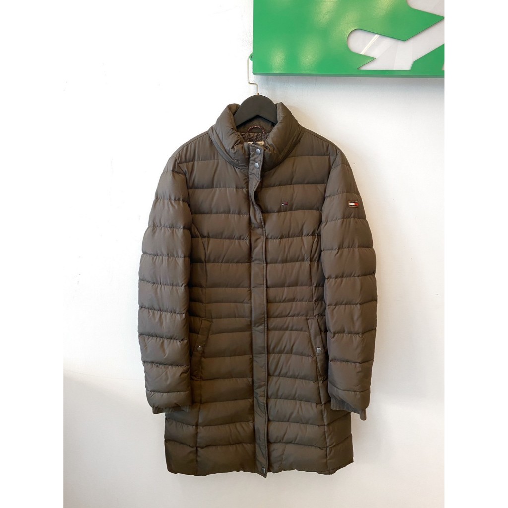 เสื้อขนเป็ดมือสอง แบรนด์   'TOMMY HILFIGER   สีน้ำตาลเข้ารูป