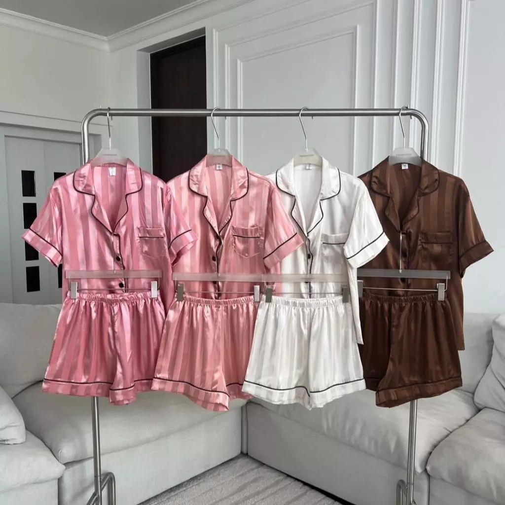 PTSL111 ชุดนอนขาสั้นแขนสั้น Satin Premium PROMTHONG