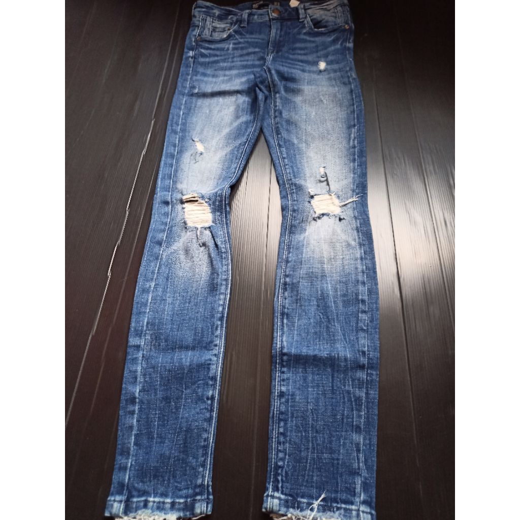 H757 ยีนส์มือสอง ซาร่า เอวต่ำผ้ายืดเข้ารูป เอวป้าย 24 วัดได้ 27 รายละเอียดใต้รูป