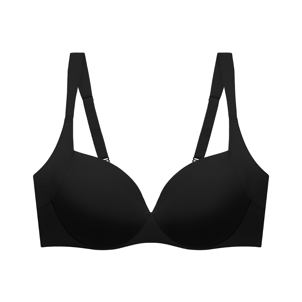 Triumph เสื้อชั้นในมีโครงแบบ Comfort Wire รุ่น Body Make Up Illusion Curve WHP AX รหัส 10225948 สีดำ 0004