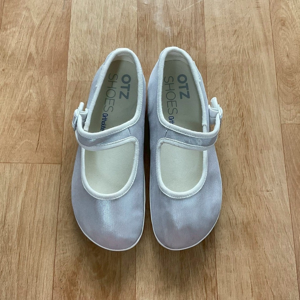 แมรี่เจน แบรนด์ : OTZ shoes
