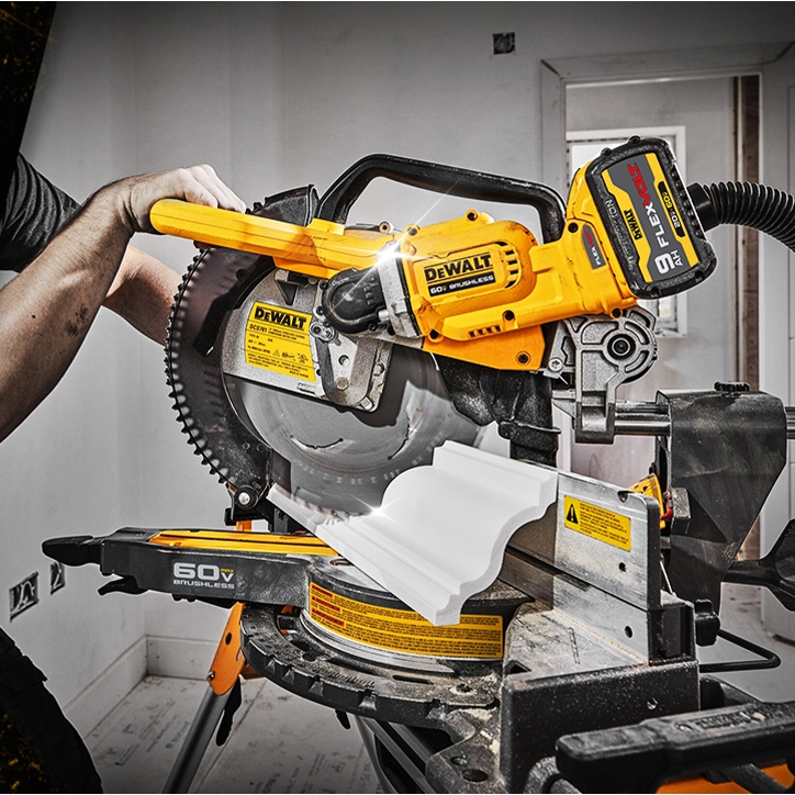 DEWALT รุ่น DCS781B แท่นตัดองศาสไลด์ไร้สาย 60V Max 305มม.(12นิ้ว) เฉพาะตัวเครื่อง
