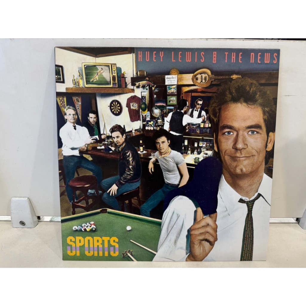 1LP Vinyl Records แผ่นเสียงไวนิล  HUEY LEWIS THE NEWS    (E1F59)