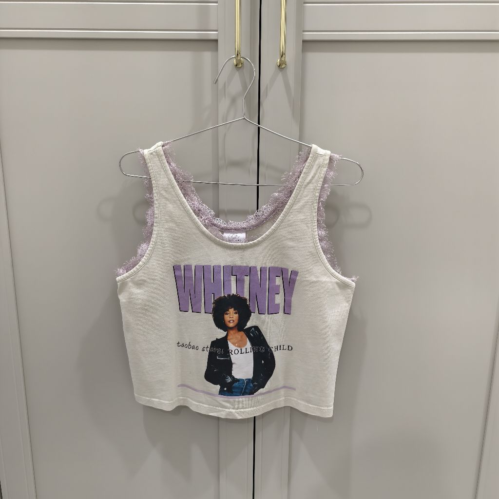 เสื้อกล้าม ทรงครอบ สีเบจ แต่งลูกไม้ ป้าย X2 market