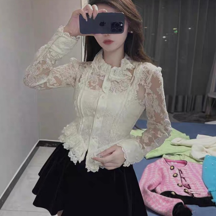🕊️พร้อมส่ง🕊️เสื้อคอสูงปักฉลุลายลูกไม้สวยหวานละมุนเกรดพรีเมี่ยม