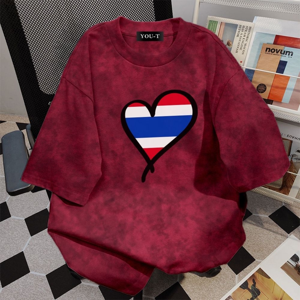 Top.basic🔥เสื้อยืดลายธงชาติไทย สีไม่ตกเนื้อผ้าดีพร้อมส่ง"love Thailand" ไม่ต้องรีดเสื้อคอกลมOVERSIZEส่งจากไทยunisex