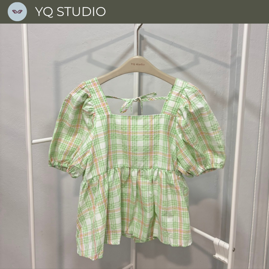 MG882 YQ KOREAN SHOP เสื้อคอเหลี่ยมลายสก็อต ป้ายYQ