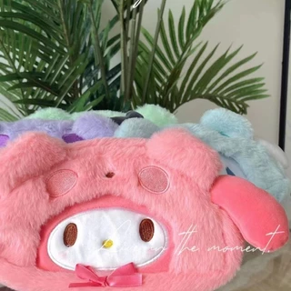 Sanrio กระเป๋าดินสอคุโรมิ ซานริโอ้ ดีไซน์ขนปุกปุย กระเป๋าเครื่องเขียนนักเรียนน่ารัก สินค้ามีพร้อมส่ง