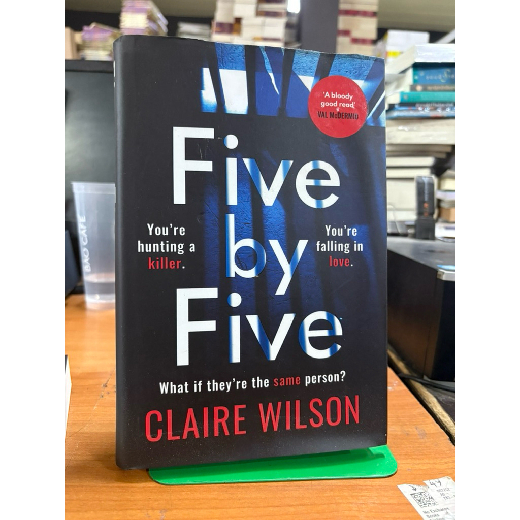 หนังสือภาษาอังกฤษพร้อมส่ง Five by Five CLAIRE WILSON (R5)